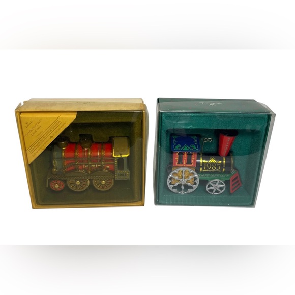 Vintage 1984&1985 Hallmark Locomotive Train Christmas Ornament 3rd & 4th Series - Picture 6 of 6